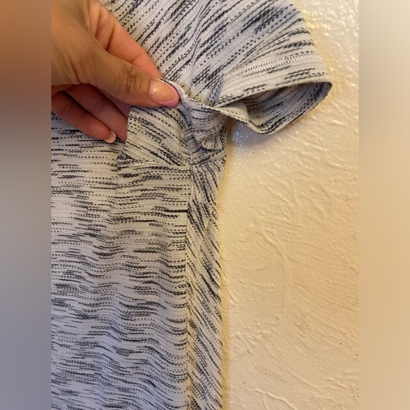 Lululemon shirt - Picture 4 of 7